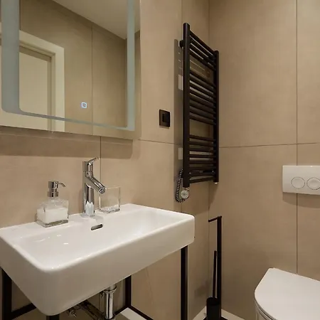 Hedera Estate, Hedera A32 * دوبروفينك