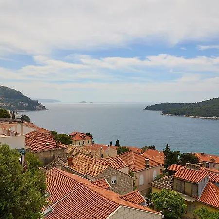 Hedera Estate, Hedera A32 * Dubrovnik