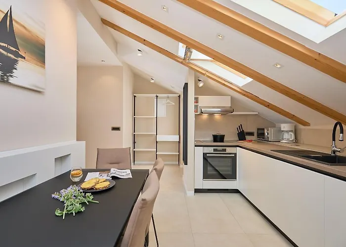 Hedera Estate, Hedera A32